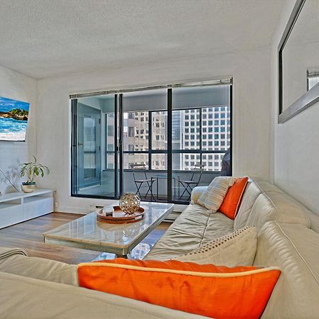 Prime Location Stylish Two-Bedroom Apartment Overlooking Downtown فانكوفر المظهر الخارجي الصورة